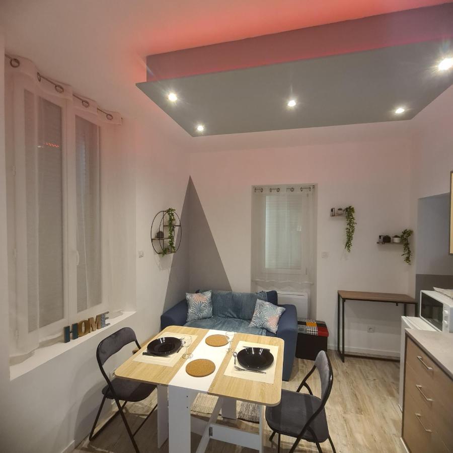 Tres Joli Appartement 2 Pieces, Centre-Ville Tuchan Ngoại thất bức ảnh