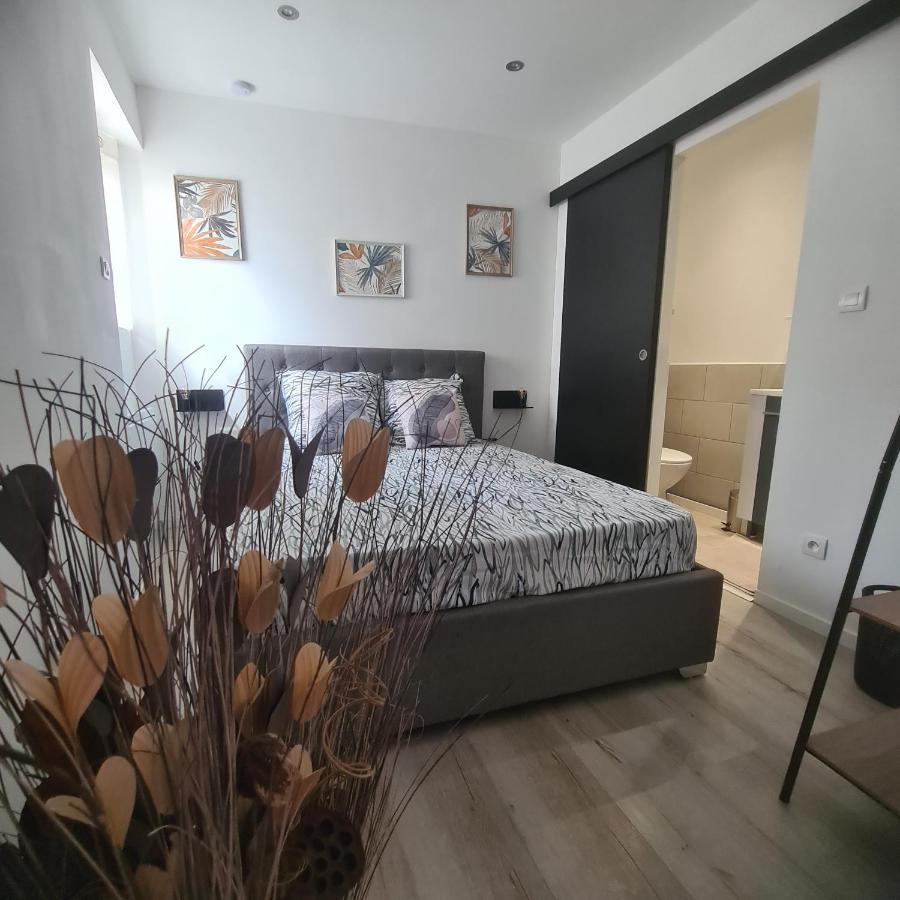 Tres Joli Appartement 2 Pieces, Centre-Ville Tuchan Ngoại thất bức ảnh
